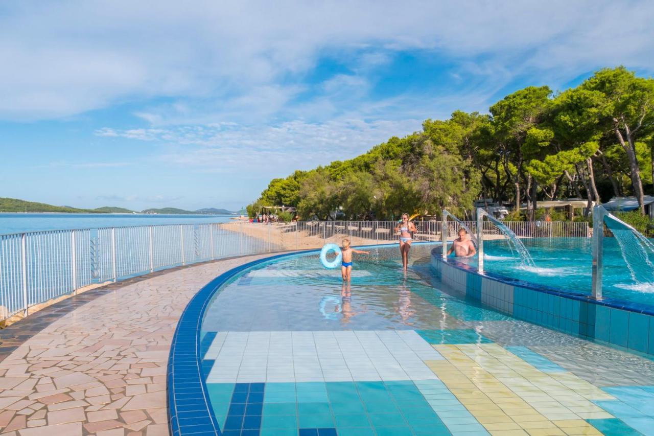 Mobile Homes Solaris Vacanceselect Šibenik Buitenkant foto