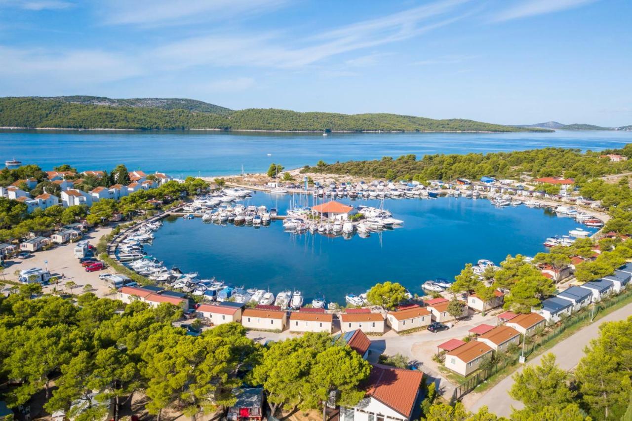 Mobile Homes Solaris Vacanceselect Šibenik Buitenkant foto