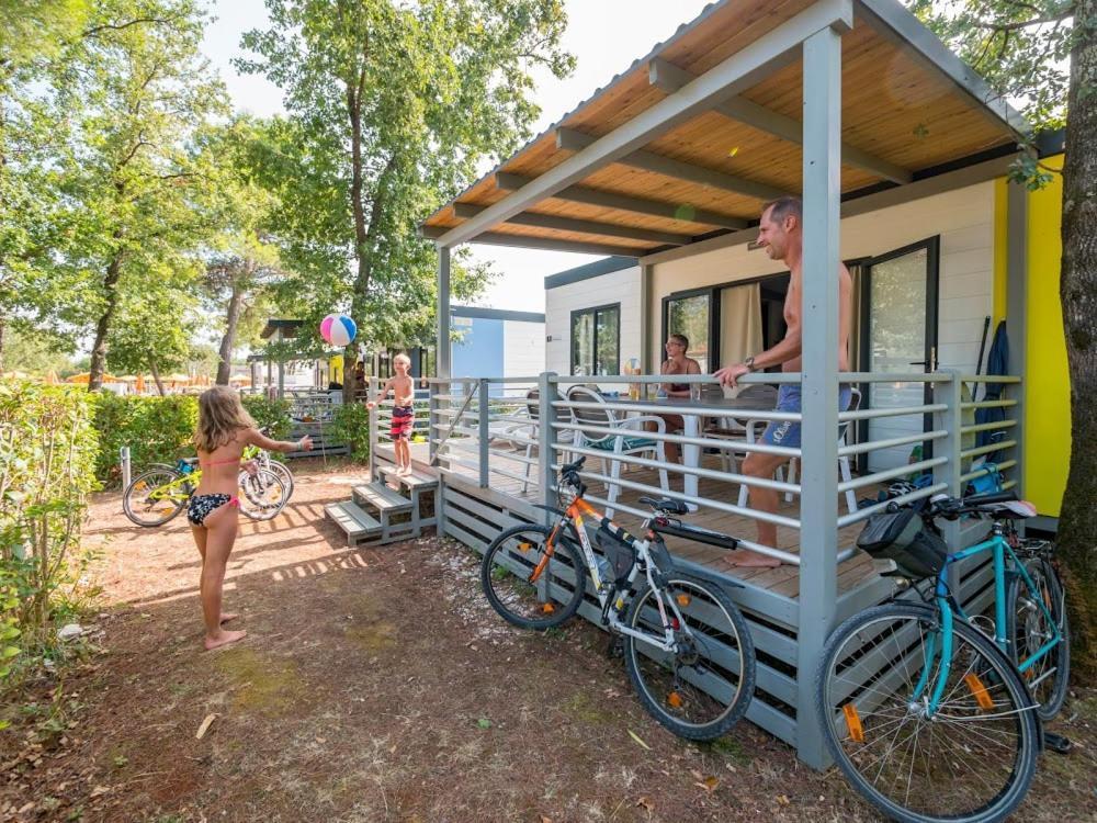 Mobile Homes Solaris Vacanceselect Šibenik Buitenkant foto