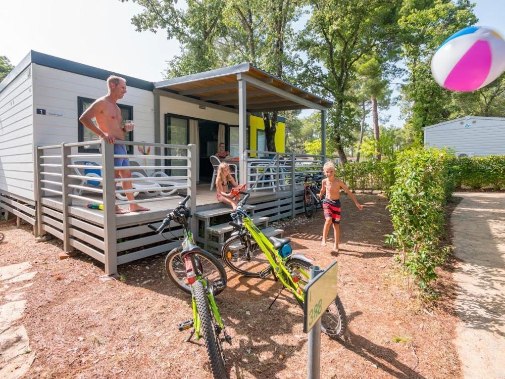 Mobile Homes Solaris Vacanceselect Šibenik Buitenkant foto